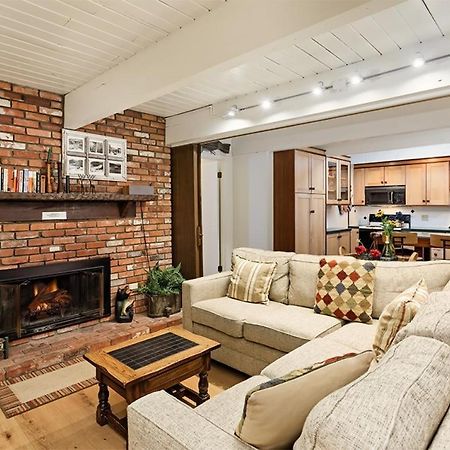 Chateau Dumont Unit 2, Condo With Central, Downtown Location Aspen Kültér fotó