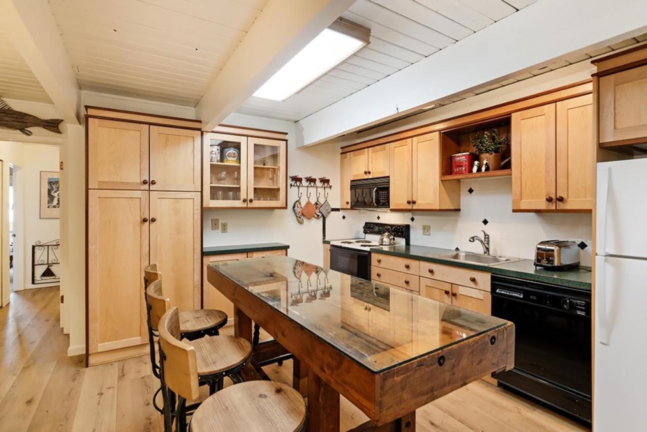 Chateau Dumont Unit 2, Condo With Central, Downtown Location Aspen Kültér fotó