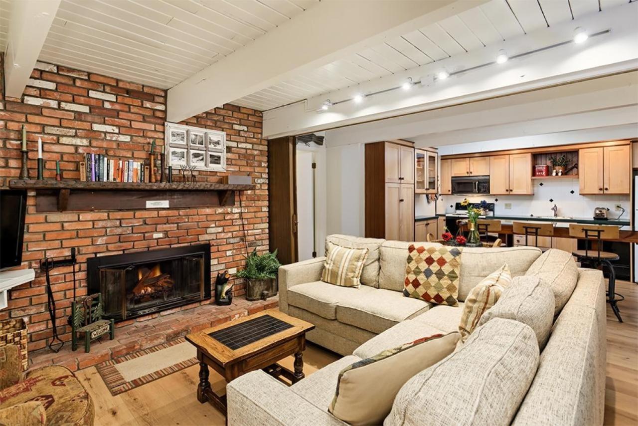 Chateau Dumont Unit 2, Condo With Central, Downtown Location Aspen Kültér fotó